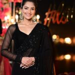 Susmita Chatterjee Instagram – You guys have my heart 💓 @twc2014india 📸 
@bipradip_chakraborty @siladitya_dutta 
MUA @kajuguhaofficial Hair @sujitdas466 
Wearing @ethnic_boutique61 @kiara_sen111 
earrings @theycallmetpd