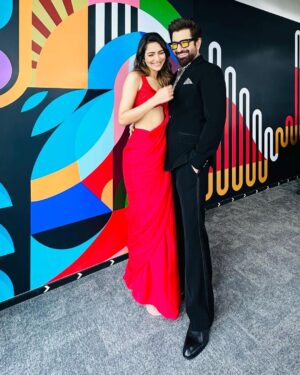 Susmita Chatterjee Instagram - Dilwale Delhi Mein… #ManushPromotions #Delhi #releasing24thnovember @susmita_cjee @sanjoy_somadder @amitjumrani @gopal.madnani @jeetzfilmworks @grassrootent