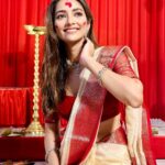 Susmita Chatterjee Instagram – শুভ বিজয়া 🙏🏻 

Abar Esho Maaa…🥹