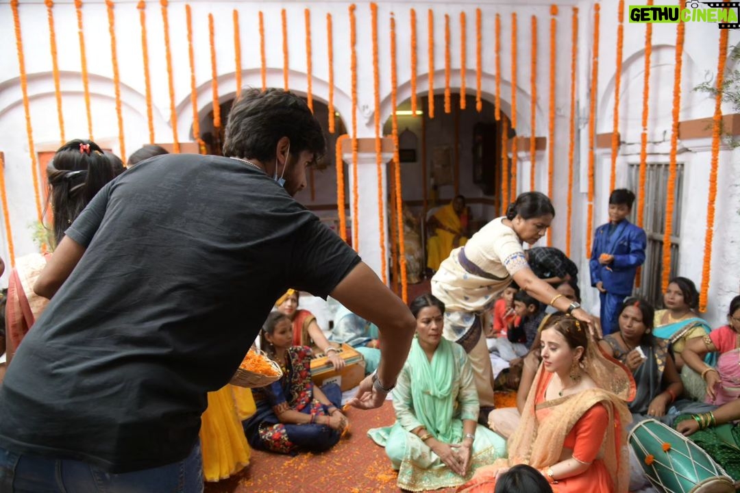 Suzanna Mukherjee Instagram - Till we meet again 💗 📸@deepikapathakofficial @enabshenab #kaalkootonjiocinema #Kaalkoot #behindthescenes #theend #thebeginning #behindthescenes #thelastsupper #suzannamukherjee #enabkhizra #seemabiswas #happyending #thankyouforcoming