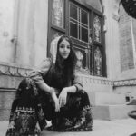 Suzanna Mukherjee Instagram - Jaisalmer 💛 #photomusings #suzannamukherjee #havelicorners #palacevibes #bts Nachana Haveli