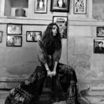 Suzanna Mukherjee Instagram - Royal mess 👑 #photomusings #jaisalmer #rajasthan #bts #palacelife #haveli #suzannamukherjee #frontcamerasucks Nachana Haveli