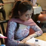 Suzanna Mukherjee Instagram - Plot twist 🥨 📸 @deepikapathakofficial #kaalkootonjiocinema #Kaalkoot #suzannamukherjee #webseries #behindthescenes