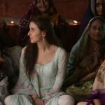 Suzanna Mukherjee Instagram - " Khara re " Thank-you @sumit.saxena.35912 @maneeshbhattofficial and @raghavandarjun for giving me this moment ❤️ 📸 @deepikapathakofficial #Kaalkoot #kaalkootonjiocinema #suzannamukherjee #behindthescenes #kharare