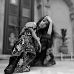 Suzanna Mukherjee Instagram - Wanderlust and desert dust 🤍 #suzannamukherjee #jaisalmer #rajasthandiaries #bts #palacelife