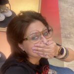 Swastika Mukherjee Instagram – When daughter goes in and out of the trial room for 2 hours this is what mothers do 🤣🤣 
🔹give up on life 
🔹become a mannequin 
🔹check bank account 
🔹take selfies 
I am not going to any store anymore @anwesha24 😅