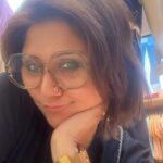 Swastika Mukherjee Instagram – When daughter goes in and out of the trial room for 2 hours this is what mothers do 🤣🤣 
🔹give up on life 
🔹become a mannequin 
🔹check bank account 
🔹take selfies 
I am not going to any store anymore @anwesha24 😅