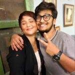 Swastika Mukherjee Instagram – আমি, মিনু পিসি আর আমাদের পুরো ফ্যামিলি আসছি, নিয়ে আমাদের সিনেমা ‘বিজয়ার পরে’🎬
সিনেমা হলে ১২ই জানুয়ারি থেকে। 💚
@abhijitsridasofficial -এর প্রথম চলচ্চিত্র, এক পরিবারের গল্প, মান-অভিমানের, ভালোবাসার গল্প।💛
First song ‘Jotne Rakha’ – Now Streaming🎵
Teaser out now! LINK IN BIO!🎥❤️
@swastikamukherjee13 #BijoyarPore #bengalicinema #incinemassoon