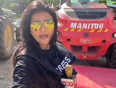 Sweta Singh Instagram - Not easy to travel alone in war zone and do your own camera. But why do what’s easy! जो आसान हो, वो करना ही क्यों… अकेले बिना कैमरामैन या किसी सहयोगी के युद्ध कवर करना एक सिखाने वाला अनुभव रहा। #Israel #War #warreporting Kibbutz Kissufim (קיבוץ כיסופים)
