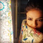 Sweta Singh Instagram - हज़ार शमए फ़रोज़ाँ हो रौशनी के लिए नज़र नहीं तो अंधेरा है आदमी के लिए (नुशूर वाहिदी)