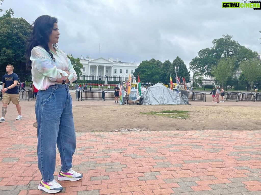 Sweta Singh Instagram - Memories and memorials. Washington monument. And Lincoln memorial. Time to get back 🌏🛬 Washington Monumemt