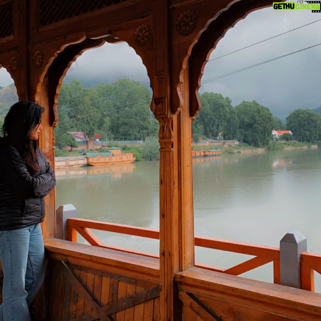 Sweta Singh Instagram - Zero Bridge in Srinagar. Lovely for a quiet stroll… Zero Bridge Raj bagh