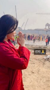 Sweta Singh Instagram - राम हमारे गौरव के प्रतिमान हैं राम हमारे भारत की पहचान हैं (हरिओम पंवार) Ayodhya श्री राम जन्मभूमि
