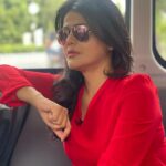 Sweta Singh Instagram - 15 साल बाद DTC बस की सवारी की। G20 के लिए दिल्ली की तैयारी इस नई इलेक्ट्रिक बस में घूमकर। Photo courtesy @arpitaarya_official New Delhi