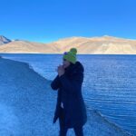 Sweta Singh Instagram - कोई दिलकश नज़ारा हो कोई दिलचस्प मंज़र हो तबीअत ख़ुद बहल जाती है बहलाई नहीं जाती (शकील बदायूनी) Pangong