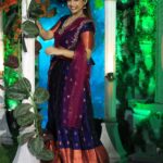 Swetha Changappa Instagram - South Indian attire is my all time favourite 😍 we girls always look our best in South Indian attire... Isn't it?❤️ Make up:- @keerthiram28 Costume: @_rityanusaarh_ this was a beautiful outfit. Thank u guys. Jewellery: @v_best_make_up_studio Hairstyle:- @rashmitha_glamourholic Assistant:- @vinoda__890 Co-ordination:- @kxsahanaa Photography:- @b_h_a_r_a_t_h_photography