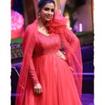 Swetha Changappa Instagram – You can copy my dress. But you can’t steal my crown.❤️
Be YOU❤️

I’m all set to rock the stage in the new stage of JODI No-1 season-2.

My lovely team behind my graceful look❤️

Make up:- my one n only favourite @keerthiram28 

Outfit designed by:- @brindaavana_designer_studio this outfit was classy. Thank you so much.

Hair:- the lovely @hairstyle_by_shashi. I loved this hairdo❤️

Assistant:- the lovely boy
@vinoda__890

Photography:- @b_h_a_r_a_t_h_photography