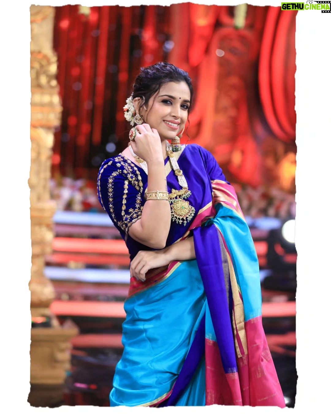 Swetha Changappa Instagram - ಸರ್ವರಿಗೂ ಗೌರಿ ಗಣೇಶ ಹಬ್ಬದ ಹಾರ್ದಿಕ ಶುಭಾಶಯಗಳು💐💐💐 ಎಲ್ಲರಿಗೂ ಸುಖ ಶಾಂತಿ ನೆಮ್ಮದಿ ಕೊಟ್ಟು ವಿಘ್ನ ವಿನಾಯಕ ಕಾಪಾಡಲಿ🙏🏻🙏🏻🙏🏻 Make up :-@keerthiram28 Outfit:- @thenalme Blouse:- @maayarangdesignstudio Jewellery:- @velvetboxby Hairstyle:- @hairstyle_by_shashi Assistant: @vinoda__890