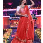 Swetha Changappa Instagram - “Style is a way to say who you are without having to speak.” ❤️ Alwa??? Just loved my look for the grand opening event of JODI NO-1 season 2 ❤️ Makeup:- @keerthiram28 just loved my makeup as always. So apt for the outfit 😍 Outfit:- @nineonine_designstudio loved this elegant outfit . Simple yet classy❤️ Jewellery:- @velvetboxby ohhh I fell in love with this piece of jewelry. I usually don't wear heavy jewelry.but this one stole my heart ❤️ Hairstyle:- @rashmitha_glamourholic U know my hair better than anyone else ❤️ thank you ❤️ Assistant :- @vinoda__890 Photography:- @b_h_a_r_a_t_h_photography