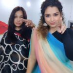 Swetha Changappa Instagram - Let's go with the trend ❤️ Trending reel with my favourite dancing partner @keerthiram28 ❤️ Vanity van dairies back again ❤️ Make-up:- @keerthiram28 Hairstyle:- @hairstyle_by_shashi Outfit and jewellery @rktopknotchstudio Assistant:- @vinoda__890 #reelskarnataka #reelsinstagram #trendingsongs #trendingreels #trendingdances #reels