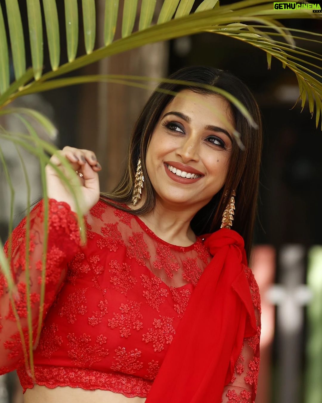 Swetha Changappa Instagram - Smile❤️. It's your Day Today❤️ Makeup:- @keerthiram28 Outfit:- @the_knots_fashion_house Hairstyle:- @hairstyle_by_shashi Assistant:- @vinoda__890 Co ordination:- @kxsahanaa Photography:- @rakesh_hg_photography