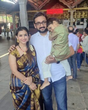 Swetha Changappa Instagram - ಮಂಗಳೂರಿನ ಹಲವಾರು ಪುಣ್ಯ ಕ್ಷೇತ್ರಗಳಿಗೆ ದೀಪಾವಳಿಯ ಸಮಯದಲ್ಲಿ ಕುಟುಂಬದವರೊಂದಿಗೆ 
ಭೇಟಿ ನೀಡಿದ ಕ್ಷಣಗಳು ❤️🙏🏻 ದೇವಸ್ಥಾನದಲ್ಲಿ ದೇವರ ದರ್ಶನ ಮನಸ್ಸಿಗೆ ನೆಮ್ಮದಿ ನೀಡಿತು 😊
ಮಂಗಳೂರಿಗೆ ಸುಮಾರು ವರ್ಷಗಳ ನಂತರ ಹೋಗಿದ್ದು. ಮಂಗಳೂರಿನ ಜನತೆಯ ಪ್ರೀತಿಗೆ ನಾನು ಸದಾ ಆಭಾರಿ🙏🏻🙏🏻🙏🏻