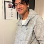 Tadanari Lee Instagram - 引退後解説⚽️🎙️ #サッカー #ABEMA #テセさんが濃すぎて自分のキャラ設定に迷子中 #楽しかったから良しとしよう