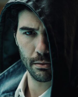 Tahar Rahim Instagram - Thanks @esquiremiddleeast and 🖋 @mrpeaker
📸 @paulmorelstudios