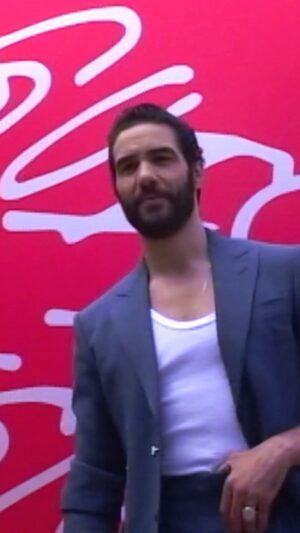 Tahar Rahim Instagram - #TaharRahim at #LVMenSS23
#LouisVuitton