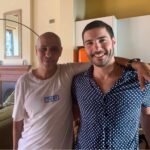 Tahar Rahim Instagram - @mohamedououldsalahi , C’était un honneur de te rencontrer et un privilège de pouvoir raconter ton histoire 🙏🏼. J’espère te revoir bientôt . . "Désigné Coupable" de Kevin MacDonald demain au cinéma