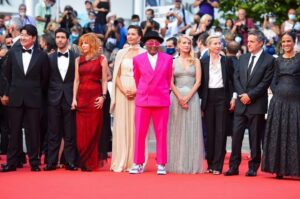 Tahar Rahim Instagram - Let’s get started…
@festivaldecannes 🙏🏼
