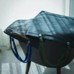 Takashi Sakurai Instagram – MANIUNO @maniuno_official のトート

16インチのPCも入るのでかなり重宝しております

ハンドルが付け替えられて、色々な印象で持てるのはかなり魅力

大容量で軽く、とても丈夫なので荷物の増える出張の時にも大活躍しております！

#MANIUNO
#マニウノ