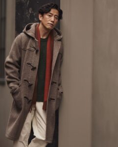 Takashi Sakurai Instagram - Brooks Brothers @brooksbrothersjapan シーズンビジュアルを、麗ちゃん @reikotakagaki とやらせて頂いております 大好きなブルックスのビジュアルをやらせて頂けるなんてとても嬉しいです ちなみに現場で一目惚れしたこのダッフルコートのグレーを頼んでしまいました 是非ご覧ください #brooksbrothers #ブルックスブラザーズ #ブルックスブラザーズジャパン #brooksbrothersjapan #👦🏻👩🏻BB