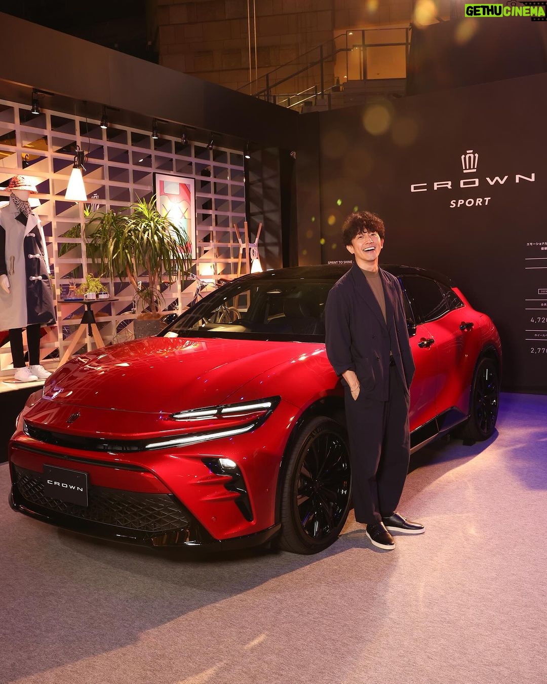 Takashi Sakurai - 1.2K Likes - 六本木ヒルズアリーナにて新しいクラウンの一夜限りのスペシャルイベント 「CROWN WARMING PARTY」に伺いました
クラウンを愛でる気持ちが溢れてしまうほどカッコイイ車にお友達になった友永さん @tomonaga_shinya とも楽しみました!
生まれ変わったクラウンは予想を遥かに超えて洗練され、かなりタイプなお顔立ちになっておりました!こちらのクラウンは海外でも販売されるとの事でとても楽しみですね
@toyota_jp
#PR
#CROWN
#CrownStylePark
#多様性
#自分らしさ