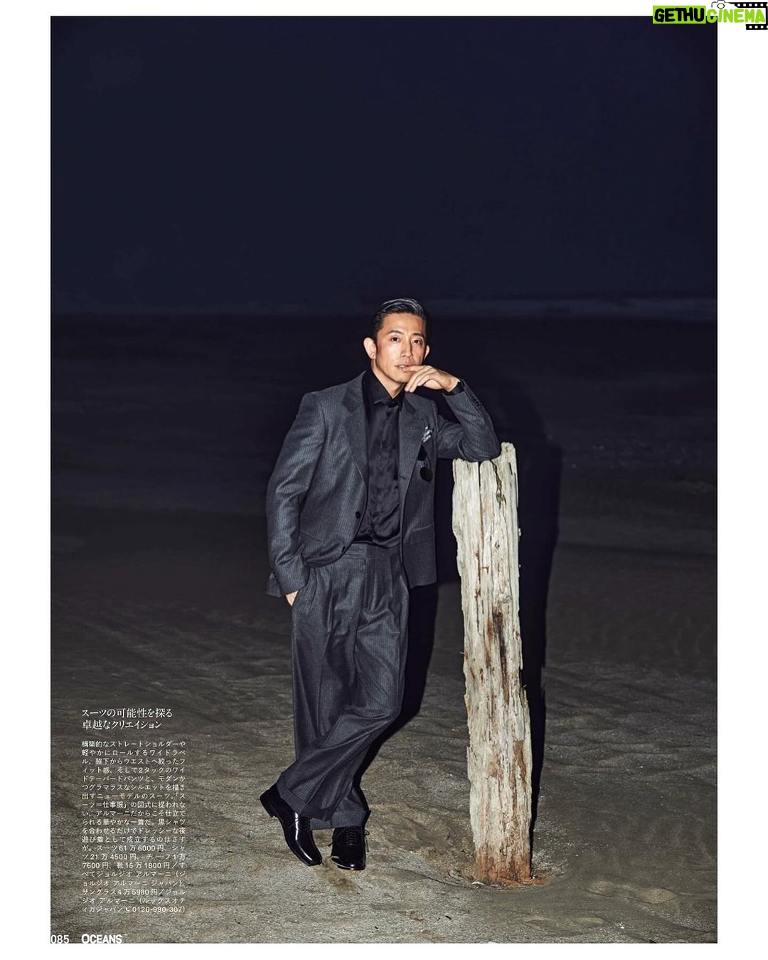 Takashi Sakurai - 1.6K Likes - OCEANS @oceans_magazine モードなムード
ハイパーエレガントな @giorgioarmani で真っ暗な海とマジックアワー
黒い海から聞こえる波の音と足を撫でる水の感覚、カメラのフラッシュ
こういう瞬間に立てた時、モデルはやはり素敵な仕事だなって思う
#oceans_magazine
#オーシャンズ
#モードなムード
#giorgioarmani
#ジョルジオアルマーニ
#👦🏻🌊