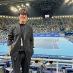 Takashi Sakurai Instagram – 昨夜のジャパンオープテニスの興奮冷めやらぬ

エミレーツ航空さん @emirates にご招待頂き観戦してまいりました

前日の大金星に続き望月選手の歴史的な勝利に立ち会えた素晴らしさたるや

これはもしかしたらもしかするのでは！

とても素晴らしい体験をありがとうございました！

#エミレーツ航空
#pr 有明コロシアム