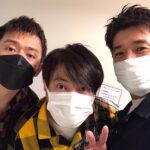 Takashi Tsukamoto Instagram – この後20:45〜生放送です〜
#the3名様
#ななにー