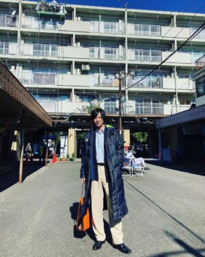 Takashi Tsukamoto Instagram - さて、何処でしょうw
ケバブ？
#ドラマ
#撮影
#急に寒い