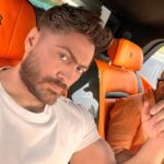 Tamer Hosny Instagram - مساء الورد على اغلى الناس ، في الطريق لتصوير اغنيه جديده من البوم (( هرمون السعاده )) ان شاء الله تعجبكم كلامها هيخصنا كلنااااااااا😀😉😜💪