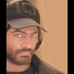 Tamer Hosny Instagram - ناس كتير بيقولولي مش بتنزل صور لهارون ليه مهو هارون انت برضو 😂 معاكوا حق يمكن بس عشان كان رمز الشر فا انا قافش عليه شويه بس للاسف بعضكم حبوه 🤔و اوي كمان 😂ااااااه يا شرانيين 😂ماشي اهيه الصور 😂