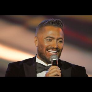 Tamer Hosny Instagram - تكريمي بجائزه 
Starscraper
من مهرجان العلمين الدوره الثانيه
