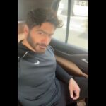 Tamer Hosny Instagram - تاج بيمسي على الحبايب و هو رايح التصوير 🫶يوم جميل و خير يارب على الجميع 🤲❤️