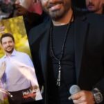 Tamer Hosny Instagram - كل الشرف ان افتتح هذا الإحتفال الجمهوري الاسطوري مع أهل الاردن الغاليين بمناسبة زفاف سمو الأمير الحسين بن عبد الله الثاني ولي عهد ملك الاردن و الآنسه رچوه آل سيف ، كل التمنيات القلبيه بالتوفيق و السلام و رعاية الرحمن ،. و بالتأكيد سعيد و فخور كل الفخر ان يأتي يوم و اكون سبب و لو بسيط في وضع علم بلدي بكل حب مع علم بلد عظيم زي الاردن كرمز للمحبه بين الدولتين في مناسبه رسميه عظيمه زي دي ، كان احد احلامي اللي حلمتها من صغري ( الحمدلله ) و كل الشكر و التقدير لشعب الاردن العظيم لاستقبالهم و ترحيبهم الغالي لي احبكم من كل قلبي و جايلكم تاني قريب ان شاء الله ❤️🫶