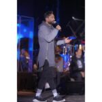 Tamer Hosny Instagram - من حفل مهرجان دبي ، شكراً للحضور الكريم من جماهير الامارات و كل الجاليات العربيه نورتوني photo by menam_photography
