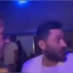 Tamer Hosny Instagram - لما امك تدعيلك و اصحابك اللي فاكرهم بيحبوك جنبك و الدعوه تستجاب فوراً 🤲🤣. يمكن هو افيه يضحك بس والله والله احساس الام دايماً في اصحابكم عمره ما يخييب والله بتشوف اللي عمركم ما هتشوفوه و اكيد في منكم كتير عنده مواقف ياما عاند فيها امه بسبب رأيها في اصحابه اللي اقرب الناس ليه و تطلع صح في النهايه