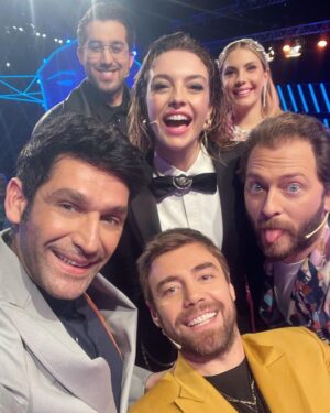 Tansel Öngel Instagram - @muratdalkilic Ayağını bastığın her yeri güzelliyorsun çok şükür. Daha nicelerini her daim yaşayalım. Teşekkür ederiz geldiğin, bizimle bu anları paylaştığın için.
Cumartesi saat 20:00 de @maskekimsinsen @foxturkiye de 🎭