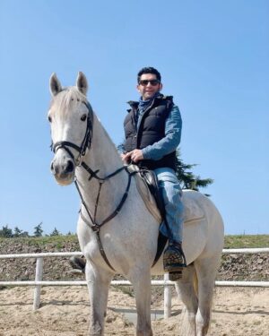 Tansel Öngel Instagram - Sezar’ın hakkı Sezar’a
Canım Sezar 🤍