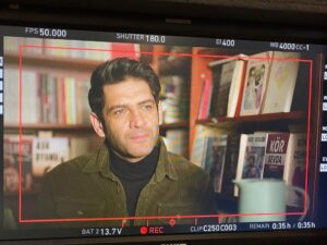 Tansel Öngel Instagram - Oyuncusunu düşünür televizyon yetmez instagram için de çeker ❣️ 
📸 @cigdembozali