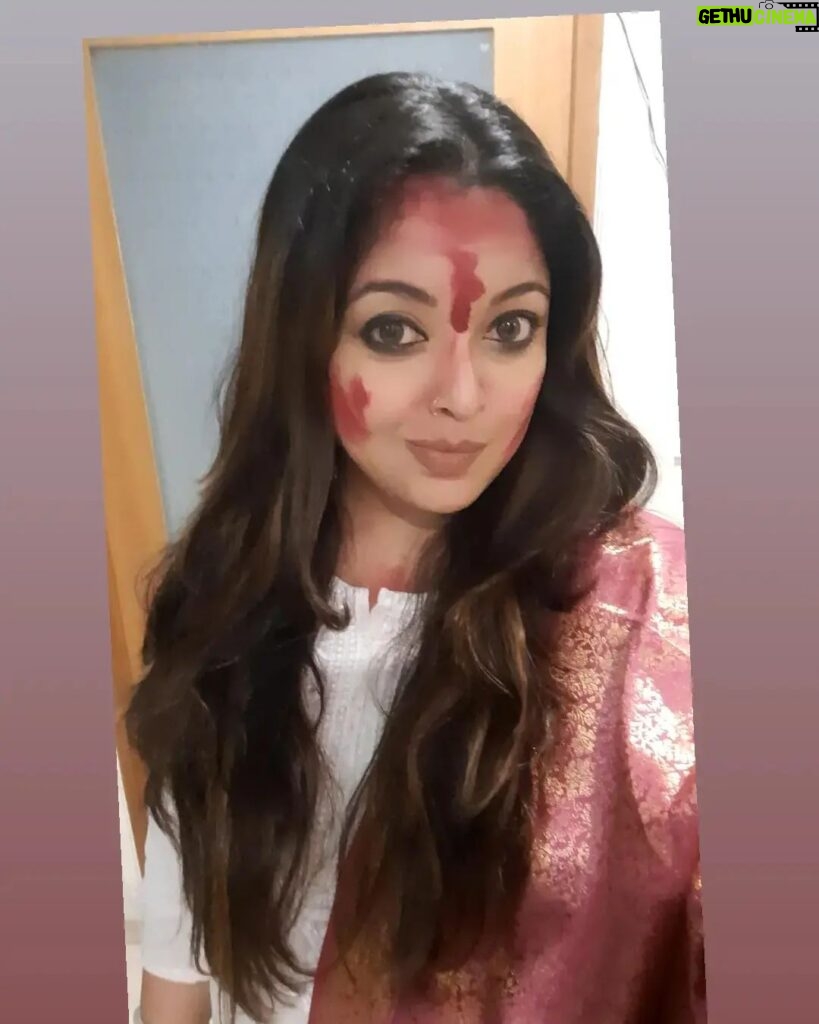 Tanushree Dutta Instagram - Durga Pujo shidur khela at Juhu...