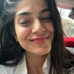 Tanvi Malhara Instagram - Thank you for stopping by and thank you for staying🥹💕 I may be a filled with a lot of emotions but gratitude seems to top that list always🥹✨ Grateful for you❤️ Also good morning! Mum says if we wake up late on this date will forever wake up late😂 #2023 #tanvimalhara #newyear #betterme